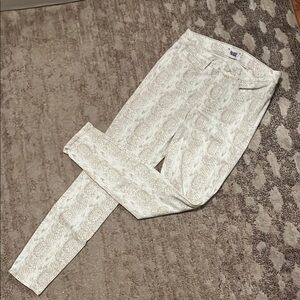 Paige Hoxton Skinny Ankle Jean (Anthropologie) Snakeskin size 27